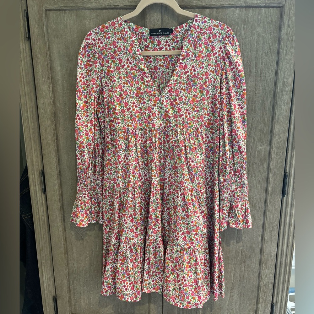 Pomander Place Ditsy Floral Kenzo Tiered Mini Dress, size large.